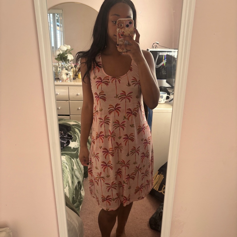 Palm Tree Print Sleeveless nightgown